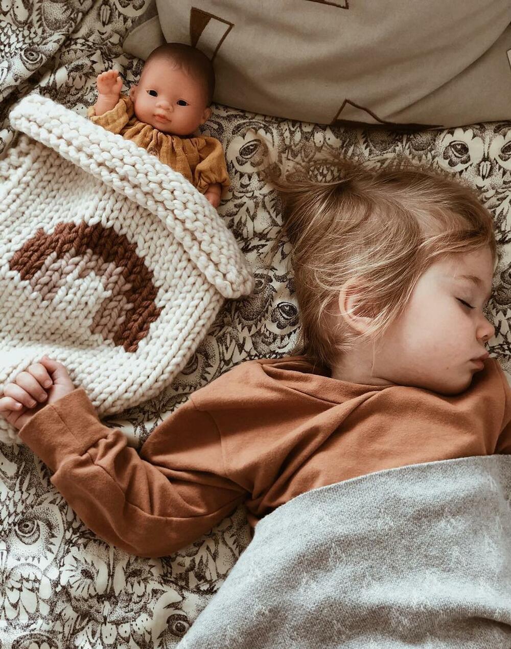 knitted doll blanket