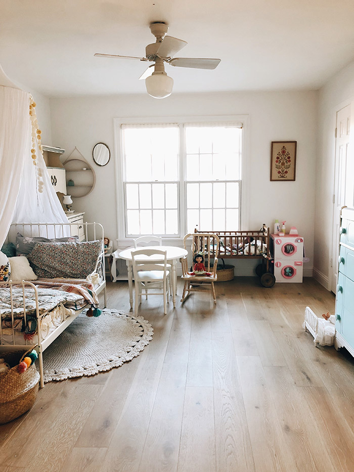 Boho and vintage heaven of a kids room