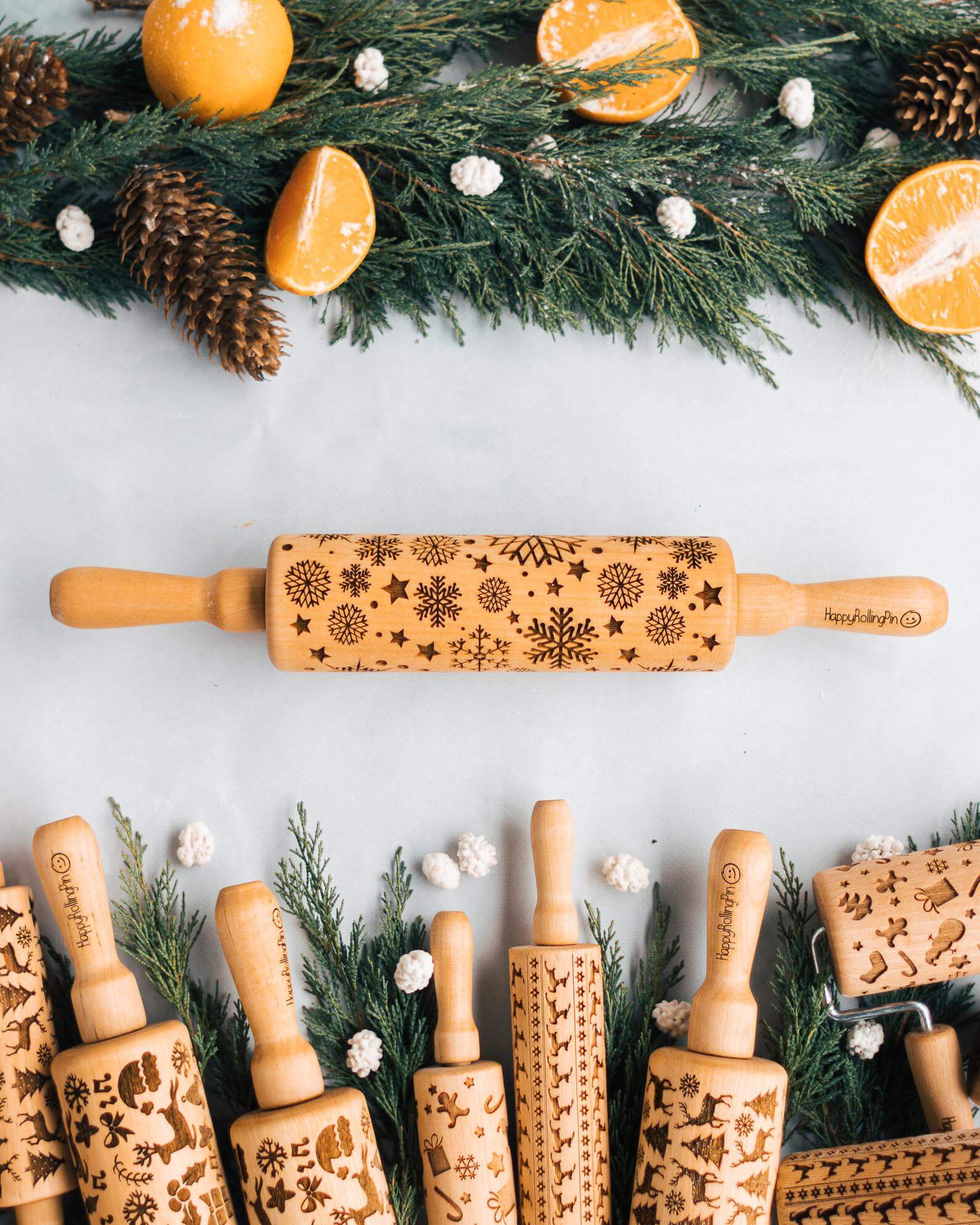 christmas pattern rolling pin cookies