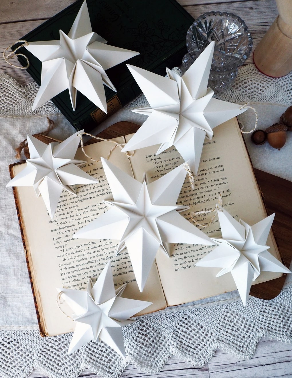 origami christmas stars scandinavian